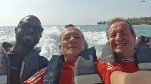 Mosquera i njegovi ljubavnici/Društvene Mreže