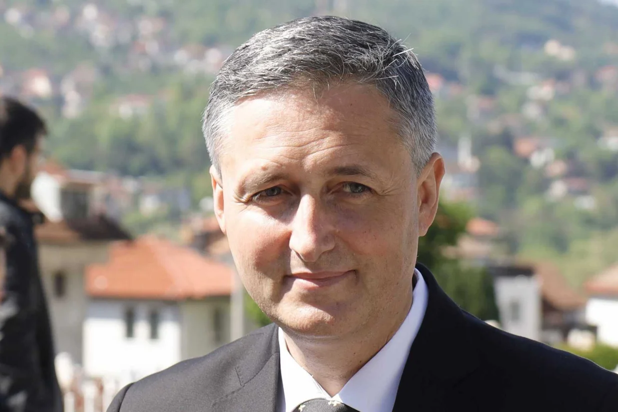 Denis Bećirović, član Predsjedništva BiH, 33. godišnjica bitke za Sarajevo/Senad Gubelić