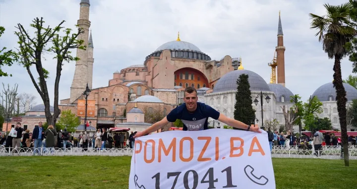 Bh. sportista Faruk Suljović stigao u Istanbul i uspješno okončao maraton za liječenje Anelije Smajić/Kemal Zorlak