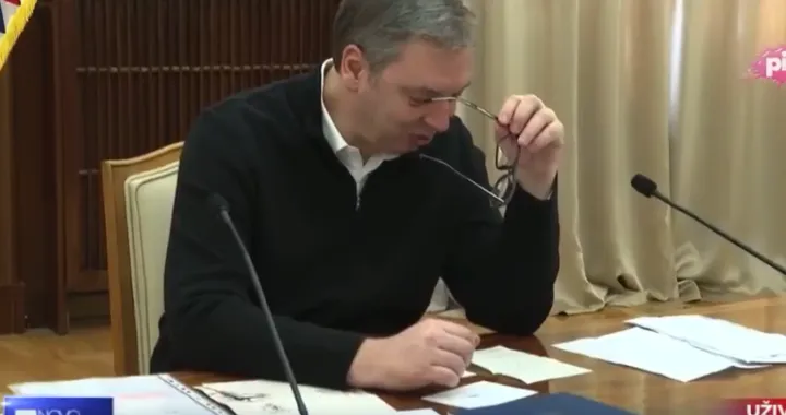 aleksandar vučić, pismo, dječak, laž, televizija/Screenshot