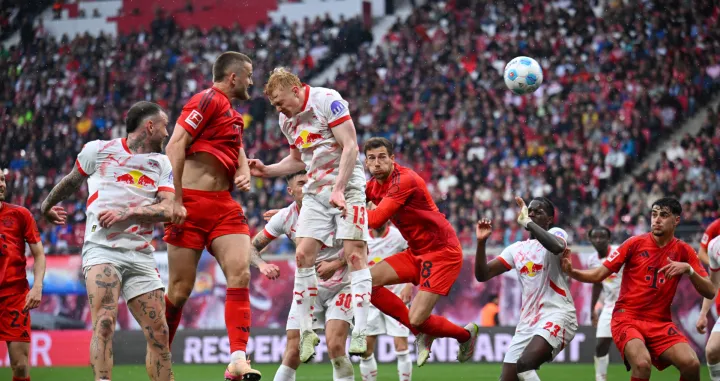 Soccer Football - Bundesliga - RB Leipzig v Bayern Munich - Red Bull Arena, Leipzig, Germany - May 3, 2025 Bayern Munich's Eric Dier scores their first goal REUTERS/Annegret Hilse DFL REGULATIONS PROHIBIT ANY USE OF PHOTOGRAPHS AS IMAGE SEQUENCES AND/OR QUASI-VIDEO.