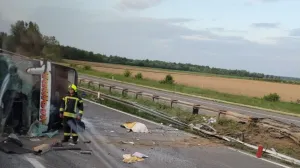 nesreća, a3, autoput, autobus, hrvatska, bih//