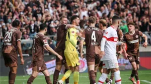 St. Pauli - Stuttgart (FOTO: X)