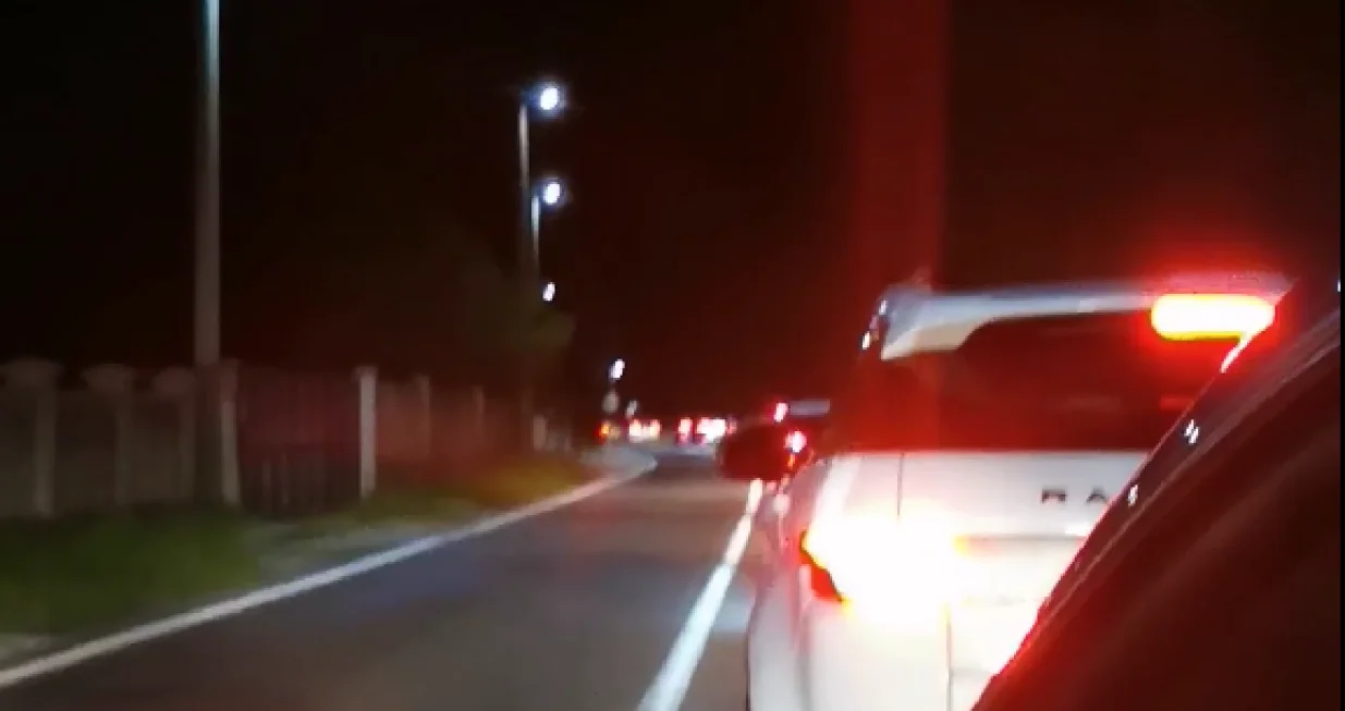 Kolona, gužva, automobili, povratak sa prvomajskih praznika, Mostar - Sarajevo, smjer prema Sarajevu/Prtsc