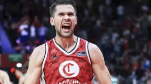 Emir Sulejmanović - košarkaš ekipe Casademont Zaragoza