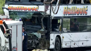04.05.2025., Popovaca - Prometna nesrece u kojoj je sudjelovao autobus i osobni automobil. U nesreci su dvije osobe poginule te ih je nekoliko ozlijedjeno. Photo: Emica Elvedji/PIXSELL/Emica Elvedji/pixsell