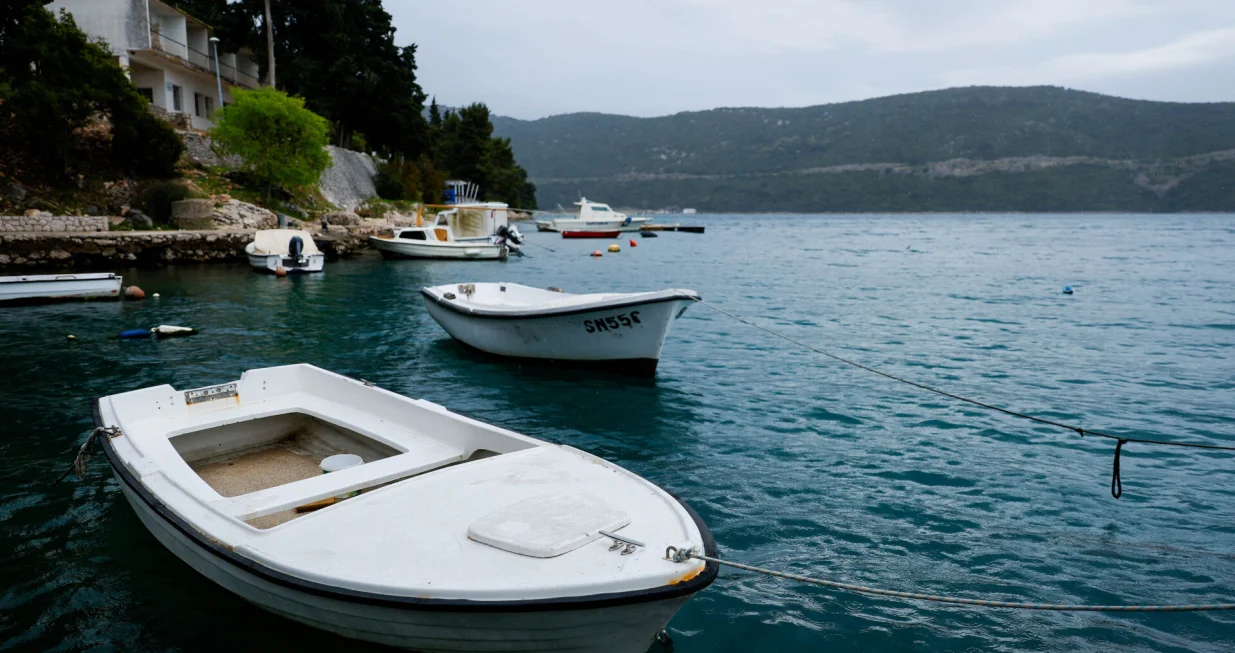 Neum prizori van sezone/Damir Deljo