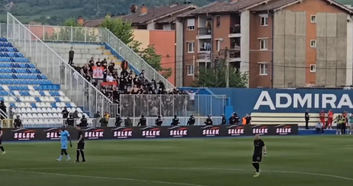 Grobari u Novom Pazaru (FOTO: Screenshot/Sandžak Danas)