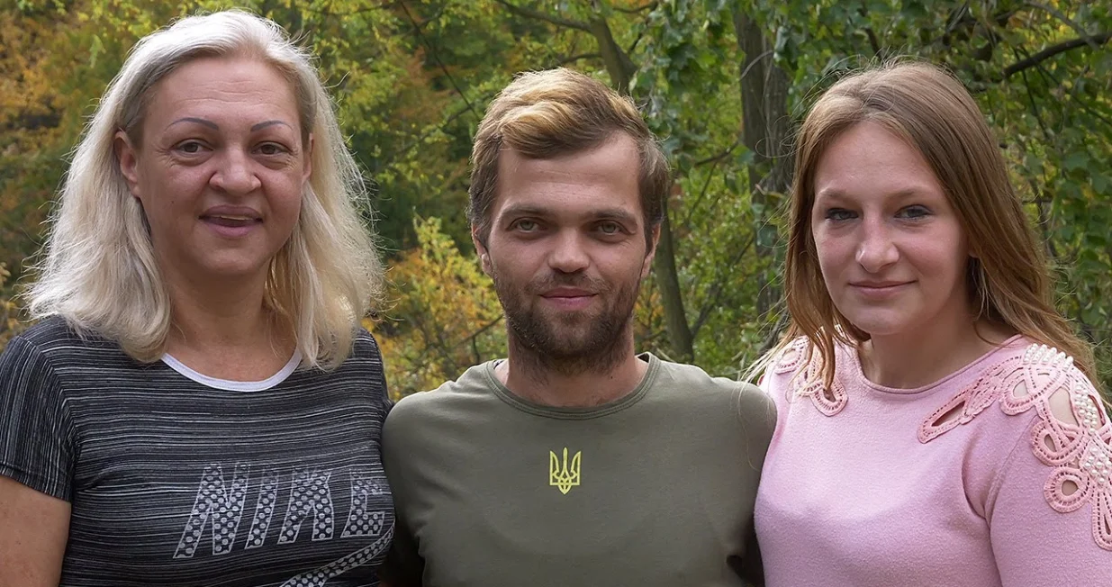 elmedin karić ima dvije supruge/