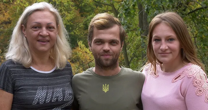 elmedin karić ima dvije supruge/