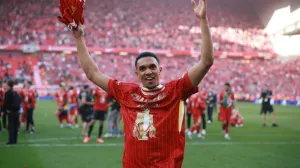 Trent Alexander-Arnold (FOTO: REUTERS/Phil Noble)