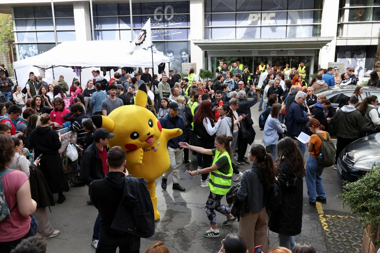 studenti beograd rts REUTERS/Zorana Jevtic/Zorana Jevtic