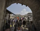 Mostar ljeto, Stari most, turisti/Anadolija/