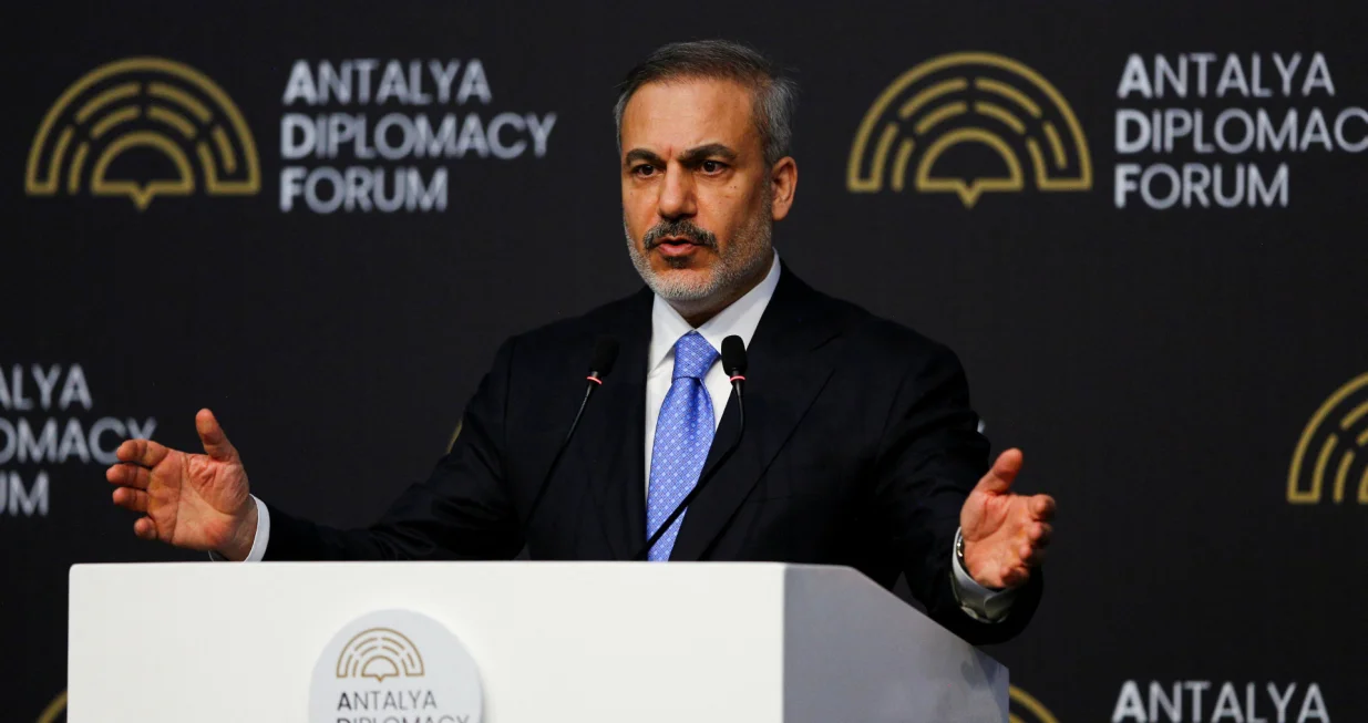 Turkish Foreign Minister Hakan Fidan speaks during a press conference at Antalya Diplomacy Forum in Antalya, Turkey, April 13, 2025. REUTERS/Kaan Soyturk/Kaan Soyturk