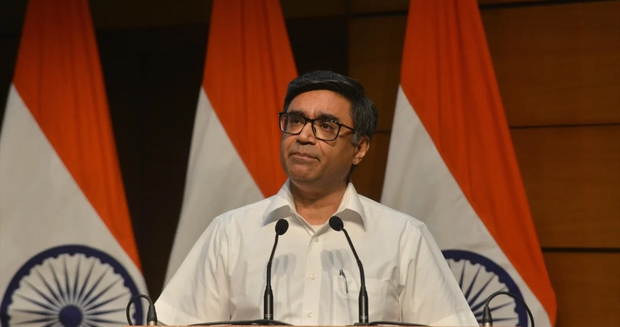 Vikram Misri/Anadolija//