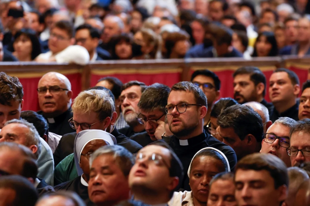 Sveta misa u Vatikanu uoči konklave na kojoj će kardinali izabrati novog papu/Riccardo De Luca