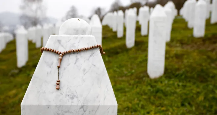 Memorijalni centar Potočari zimi/Damir Deljo