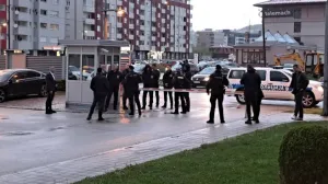 Inspektori SIPA-e su bili pred Administrativnim centrom Vlade RS-a/Rtrs