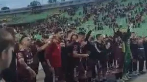 Igrači Sarajeva slave pobjedu (FOTO: Screenshot)