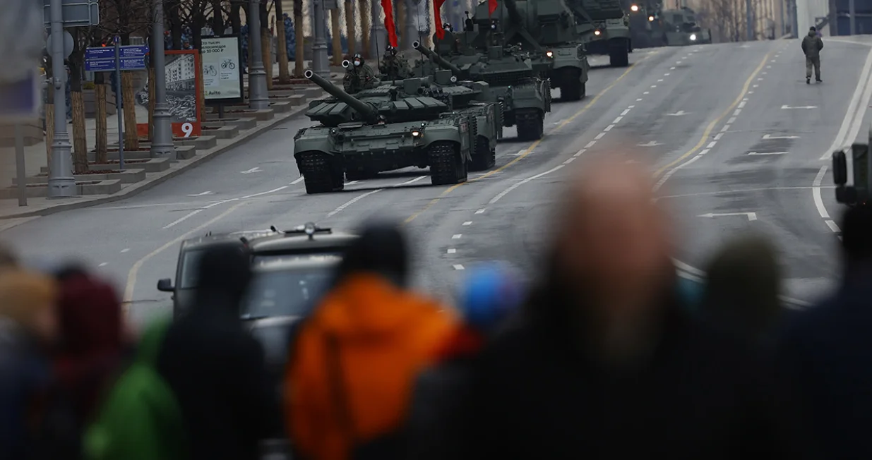 Na Crvenom trgu u Moskvi održana je proba vojne parade koja će biti održana povodom obilježavanja 76. godišnjice pobjede nad fašizmom. Ceremonija se održava 9. maja, a u toku su pripreme. Ruska vojna vozila prošla su poznatim Crvenim trgom. (Sefa Karacan - Anadolu Agency)/Sefa Karacan