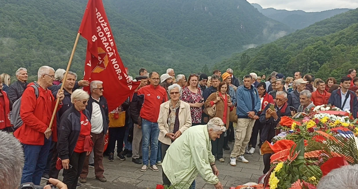 Tjentište 80 god antifašisti/Didier Torche 