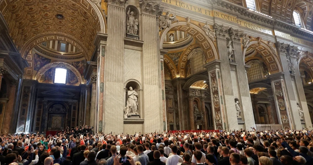 Sveta misa u Vatikanu uoči konklave na kojoj će kardinali izabrati novog papu/Riccardo De Luca