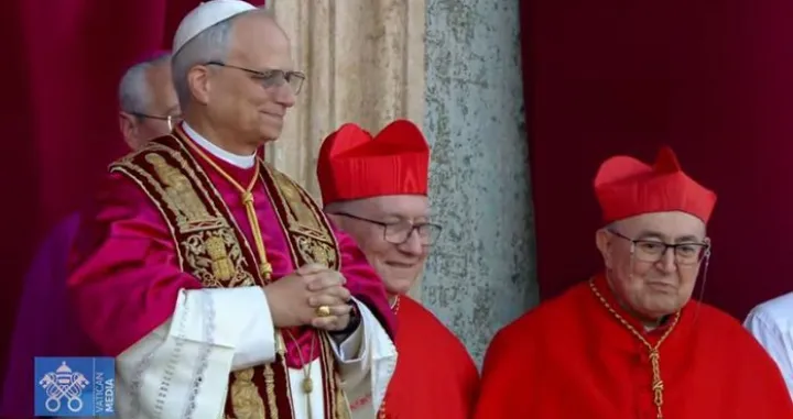 Kardinal Vinko Puljić tokom prvog govora pape Lava XIV/Prtsc