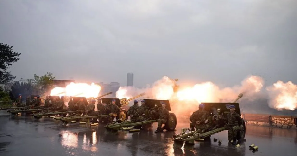 Artiljerija, Kalemegdan, ispaljivanje plotuna povodom Dana pobjede nad fašizmom/Ministarstvo Odbrane Srbije