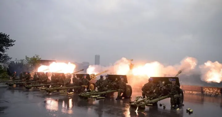 Artiljerija, Kalemegdan, ispaljivanje plotuna povodom Dana pobjede nad fašizmom/Ministarstvo Odbrane Srbije