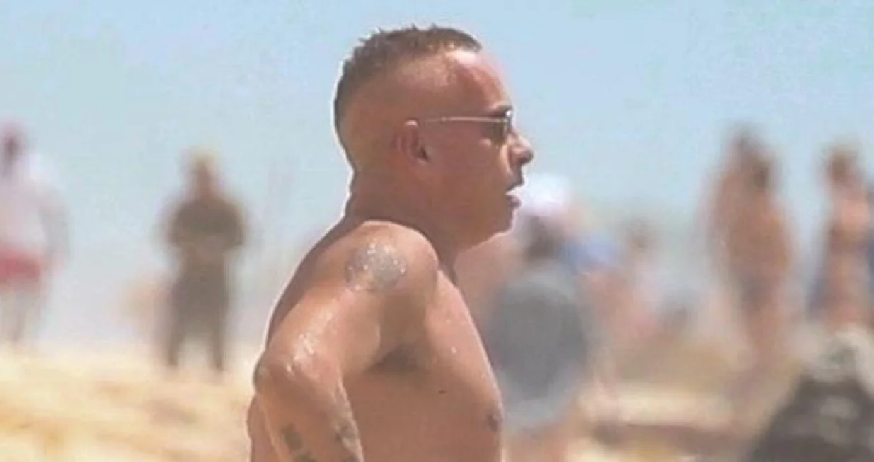 Eros Ramazzoti, talijanski pjevač na plaži/Backgrid