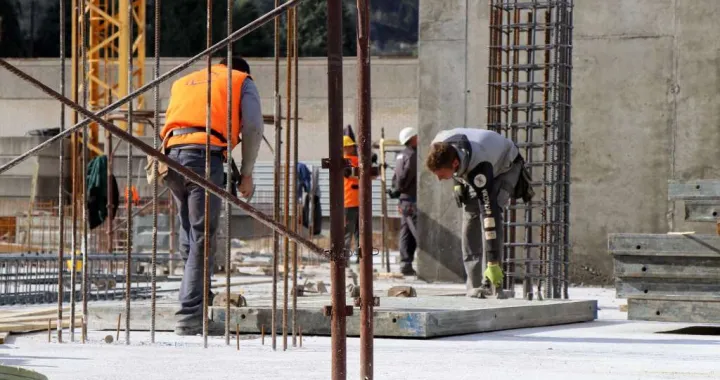 Građevina i bolovanje/