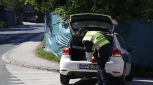 Dolazak delegacije iz Lukavice na obilježavanje 33 godine od napada na kolonu JNA u bivšoj Dobrovoljačkoj/Damir Deljo
