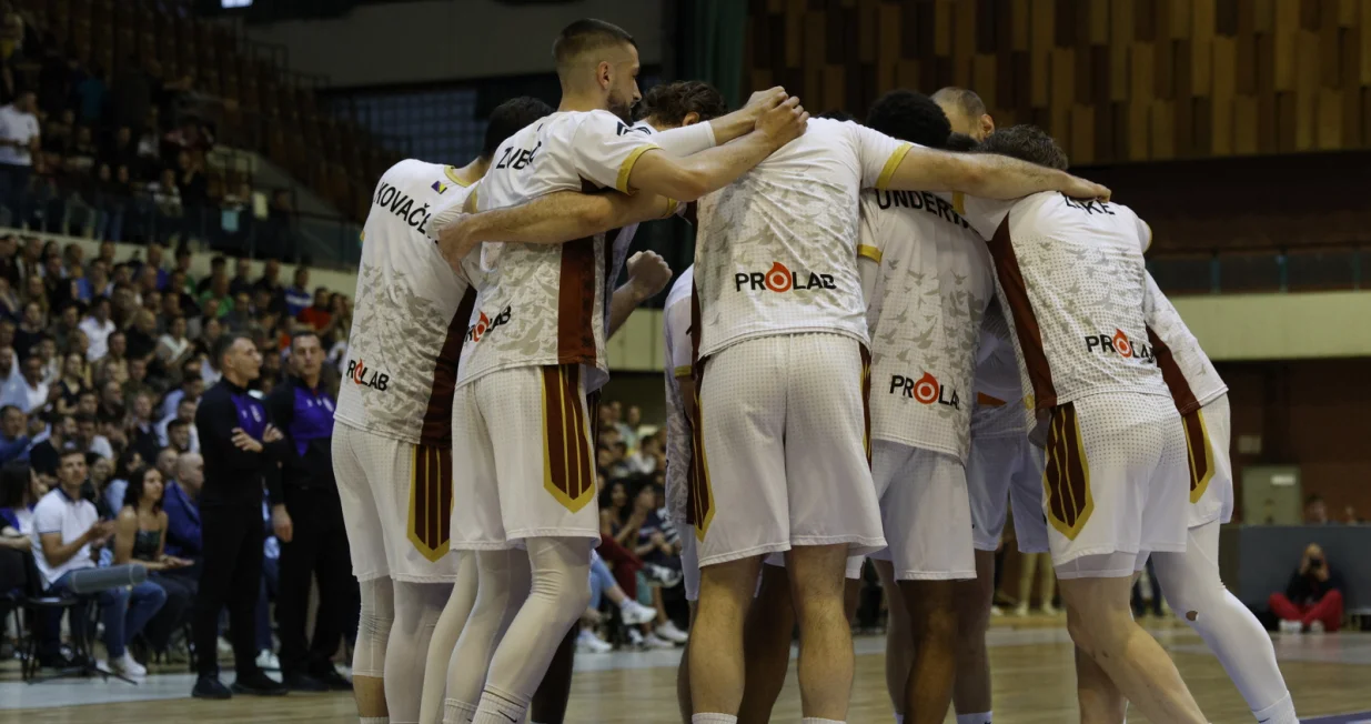 Detalj sa utakmice u Skenderiji (FOTO: Sport1.ba - Sanel Konjhodžić)