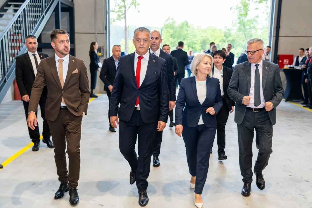 Tvornicu je obišla i Borjana Krišto/FEAL/