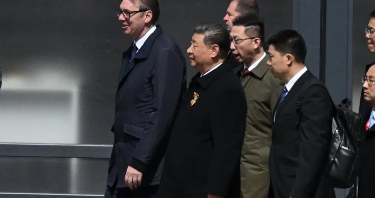 Vučić i Xi Jinping u Moskvi/