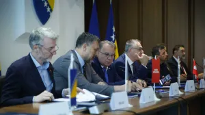 Sporazum stranaka na nivou države BiH o uspostavi nove koalicije, dvije trojke iz RS i FBiH - SDS, PDP, SDP, NiP, NS, ZPR, te NES, Naprijed, ZNG, zgrada Parlamenta BiH/Damir Deljo/