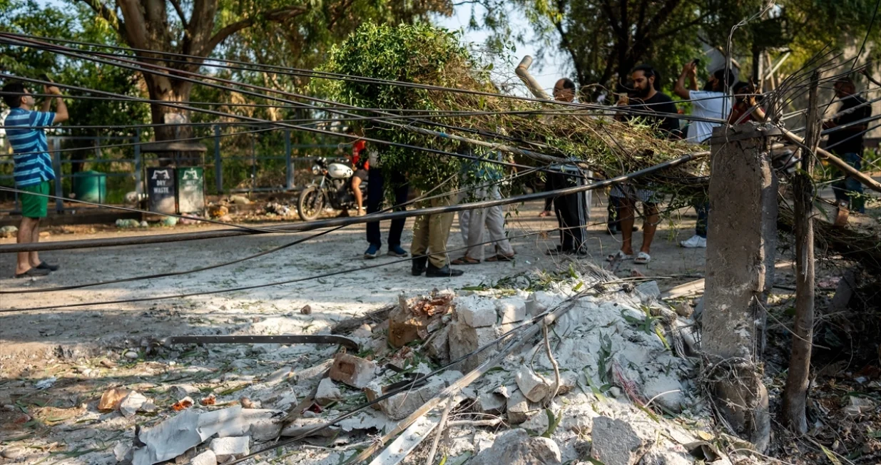 Pakistanski artiljerijski napadi uzrokovali štetu u naselju pod indijskom kontrolom u gradu Jammu/Amarjeet Kumar Singh