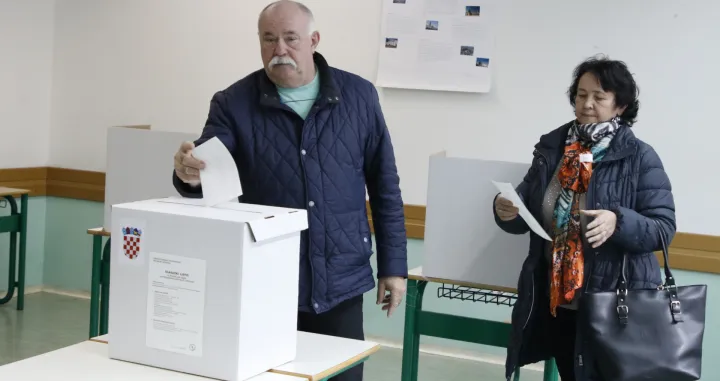 Ekonomska Škola-Glasanje za Predsjedničke izbore u Hrvatskoj/Amer Kajmović 