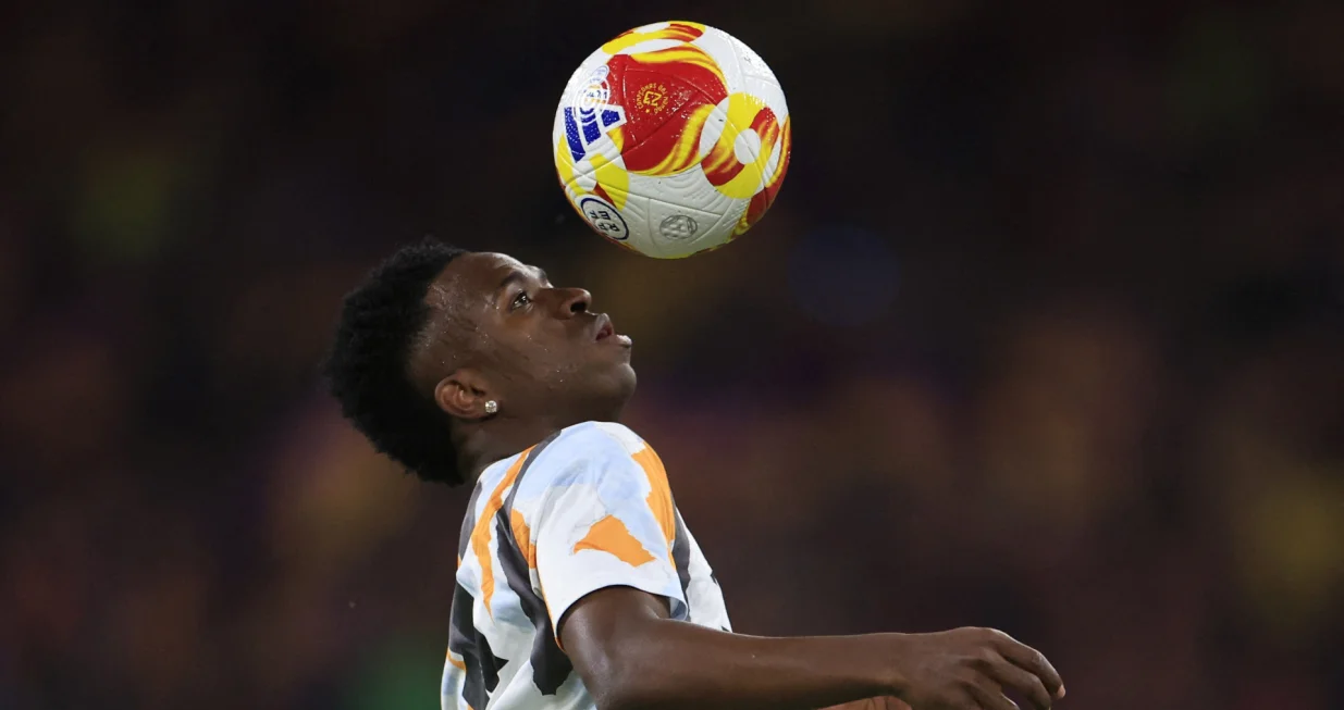 Soccer Football - Copa del Rey - Final - FC Barcelona v Real Madrid - Estadio de La Cartuja, Seville, Spain - April 26, 2025 Real Madrid's Vinicius Junior during the warm up before the match REUTERS/Borja Suarez