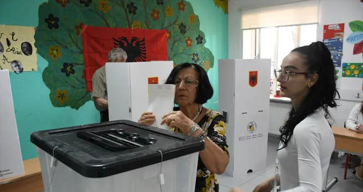 Parlamentarni izbori u Albaniji/Olsi Shehu