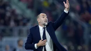 Soccer Football - Serie A - Bologna v Juventus - Stadio Renato Dall'Ara, Bologna, Italy - May 4, 2025 Juventus coach Igor Tudor reacts REUTERS/Matteo Ciambelli