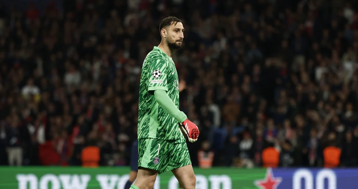 Soccer Football - Champions League - Semi Final - Second Leg - Paris St Germain v Arsenal - Parc des Princes, Paris, France - May 7, 2025 Paris St Germain's Gianluigi Donnarumma REUTERS/Benoit Tessier