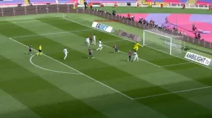 Drugi gol Raphinhe protiv Real Madrida (FOTO: Screenshot/Reddit)