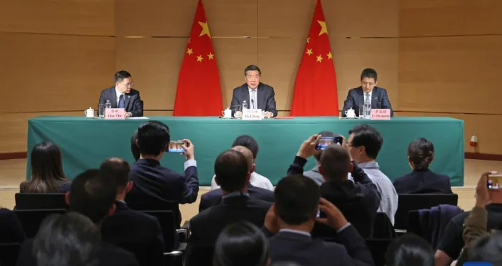 He Lifeng, kineska delegacija/