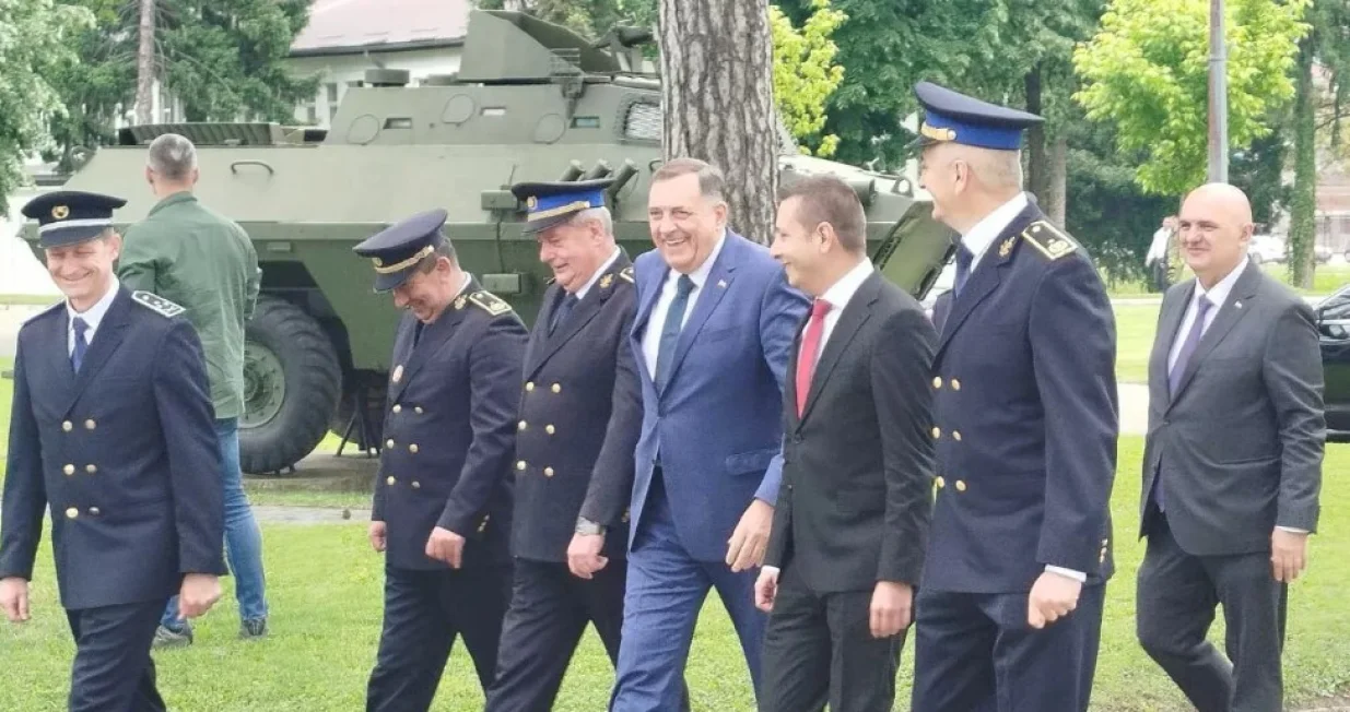 Milorad Dodik u kasarni OS BiH, Treći pješadijski puk (RS), obilježavanje/Euronews.ba