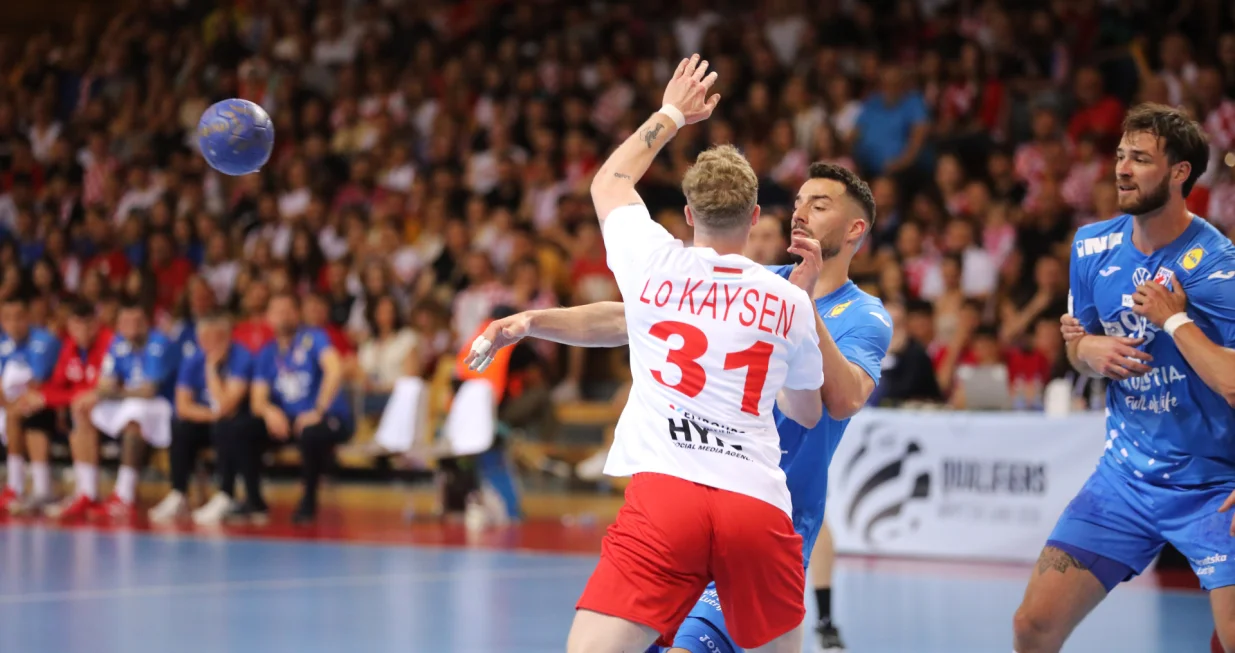 11.05.2025., Centar Zamet, Rijeka - Kvalifikacije za EHF EURO 2026. godine, skupina 5, 6. kolo, Hrvatska - Luksemburg. Zvonimir Srna i Veron Nacinovic Photo: Goran Kovacic/PIXSELL