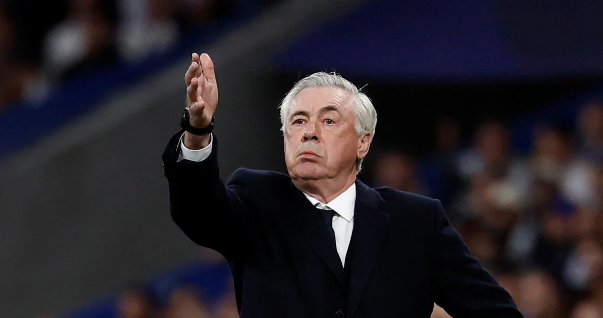 Soccer Football - Champions League - Quarter Final - Second Leg - Real Madrid v Arsenal - Santiago Bernabeu, Madrid, Spain - April 16, 2025 Real Madrid coach Carlo Ancelotti reacts REUTERS/Juan Medina