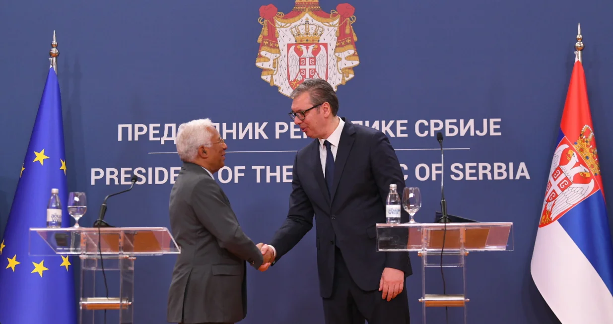 Beograd, Srbija - 13. maj 2025: Predsjednik Vijeća Evropske unije Antonio Costa boravi u posjeti Srbiji. U Beogradu ga je dočekao predsjednik Srbije Aleksandar Vaučić. Nakon sastanka Vučić i Costa su održali zajedničku konferenciju za novinare. (Amir Hamzagic - Anadolu Agency)/