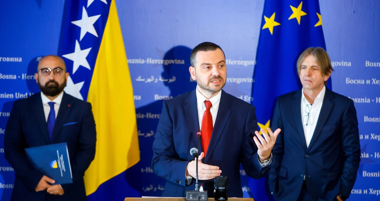 Saša Magazinović, Predrag Kojović i Muhamed Hasanović o slučaju Viaduct, tužbe, arbitraže, sporovi/Damir Deljo