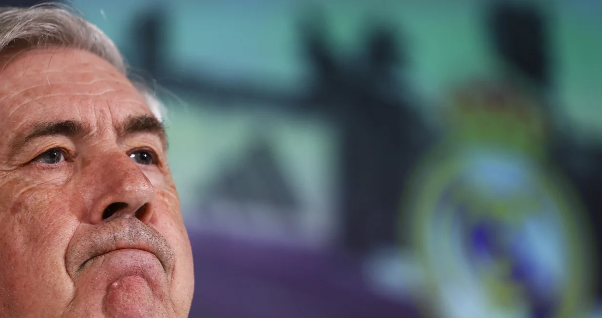 Soccer Football - Real Madrid coach Carlo Ancelotti Press Conference - Ciudad Real Madrid, Valdebebas, Madrid, Spain - May 13, 2025 Real Madrid coach Carlo Ancelotti during a press conference REUTERS/Susana Vera
